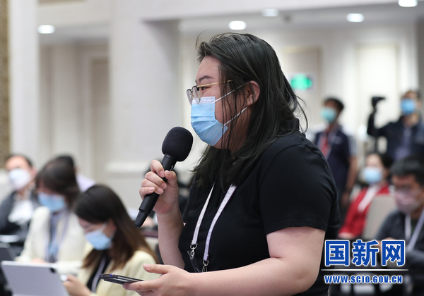 7新華社中國經(jīng)濟信息社記者提問（徐想 攝）.jpg