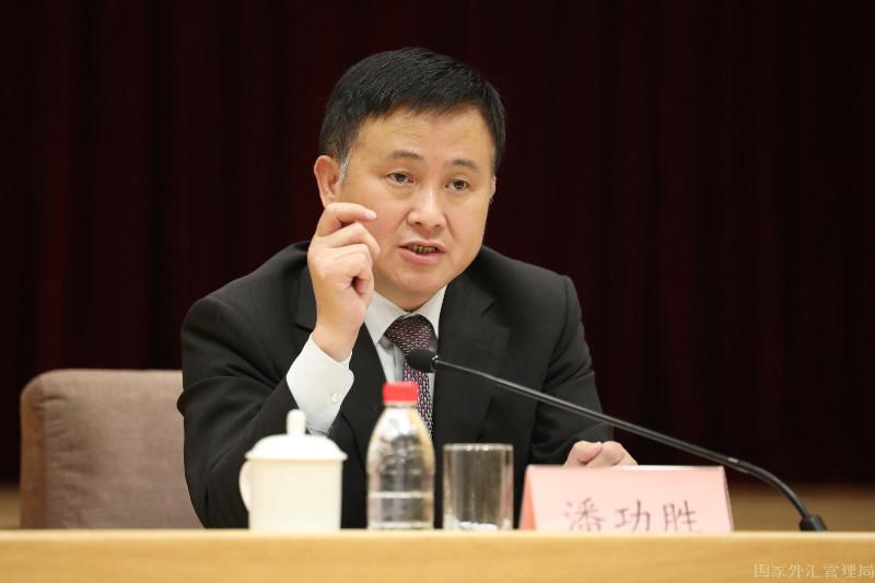 潘行長3.jpg